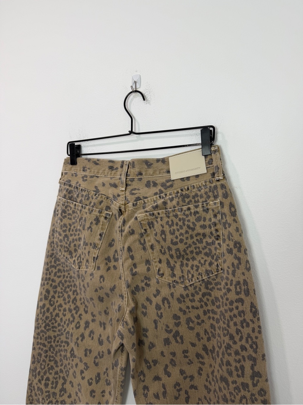 Citizens Of Humanity Miro Cheetah Print Barrel Jeans Tan Black NWOT 27 - Picture 5 of 9
